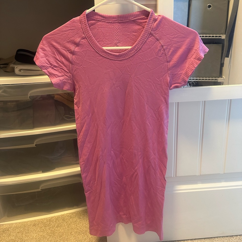 Lululemon Swiftly Tech Short Sleeve (Hip Length)